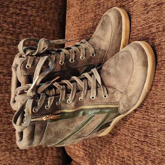 Olive Green wedge sneaker 8 - Picture 5 of 5